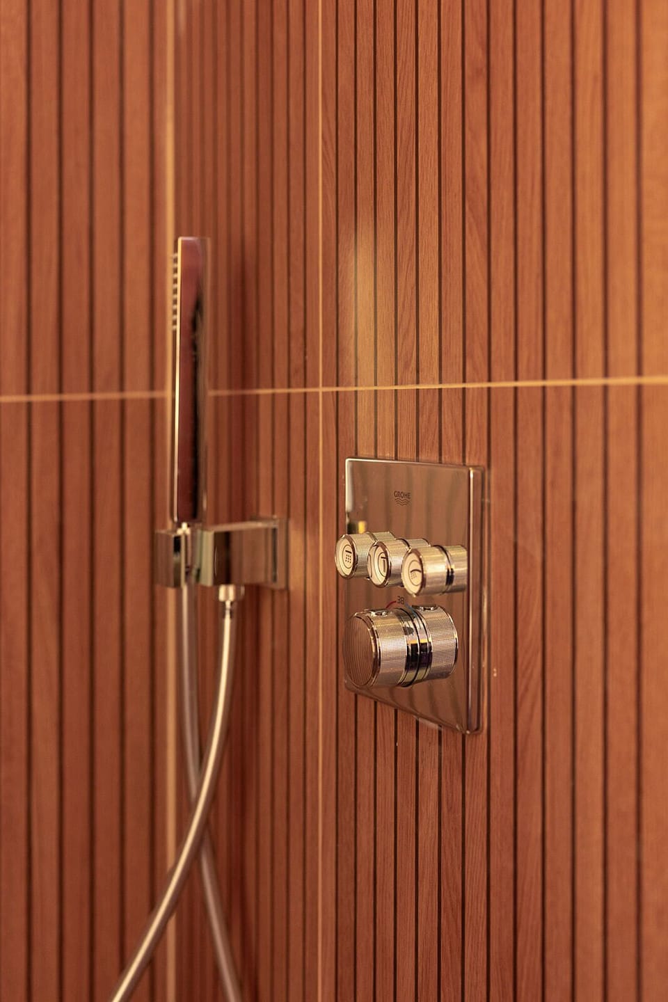 Hand-held showerhead