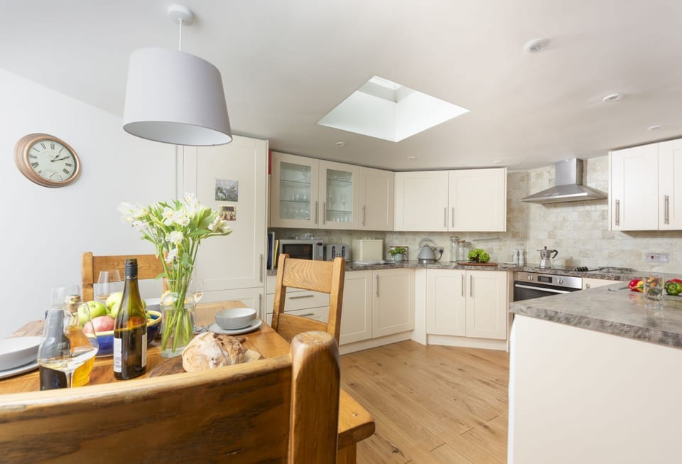 Dining & Kitchen space - Samson Cottage