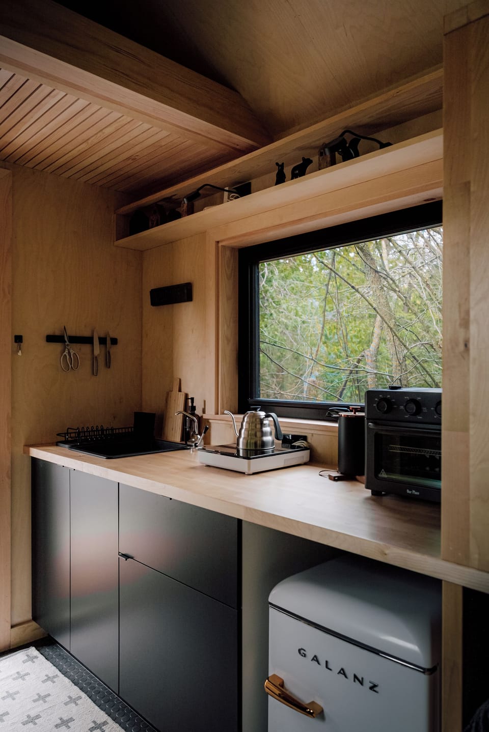 kitchenette