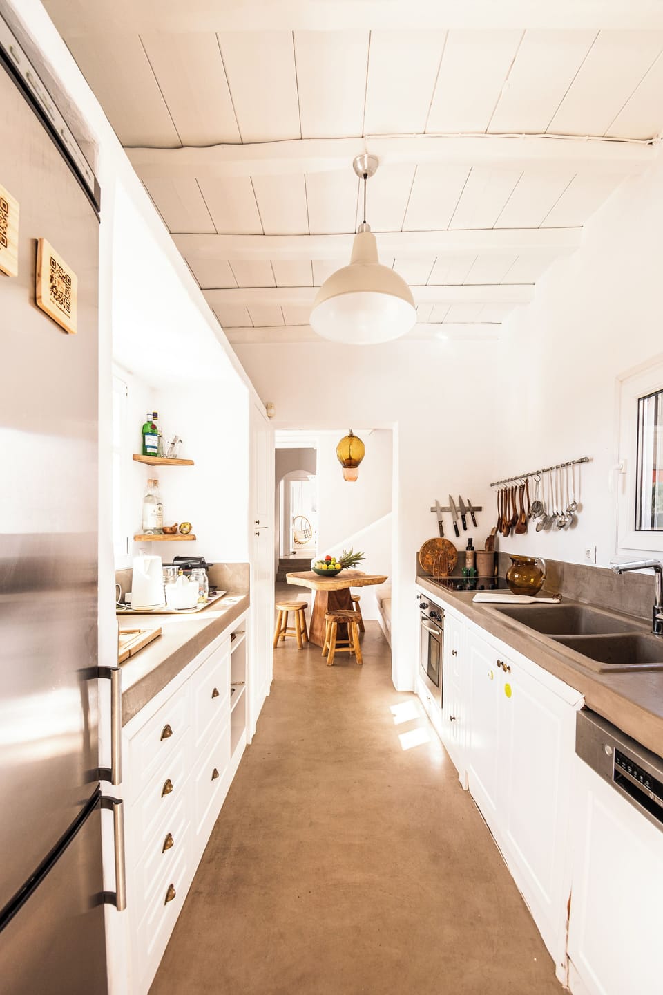 Fully equipped kitchen aspect