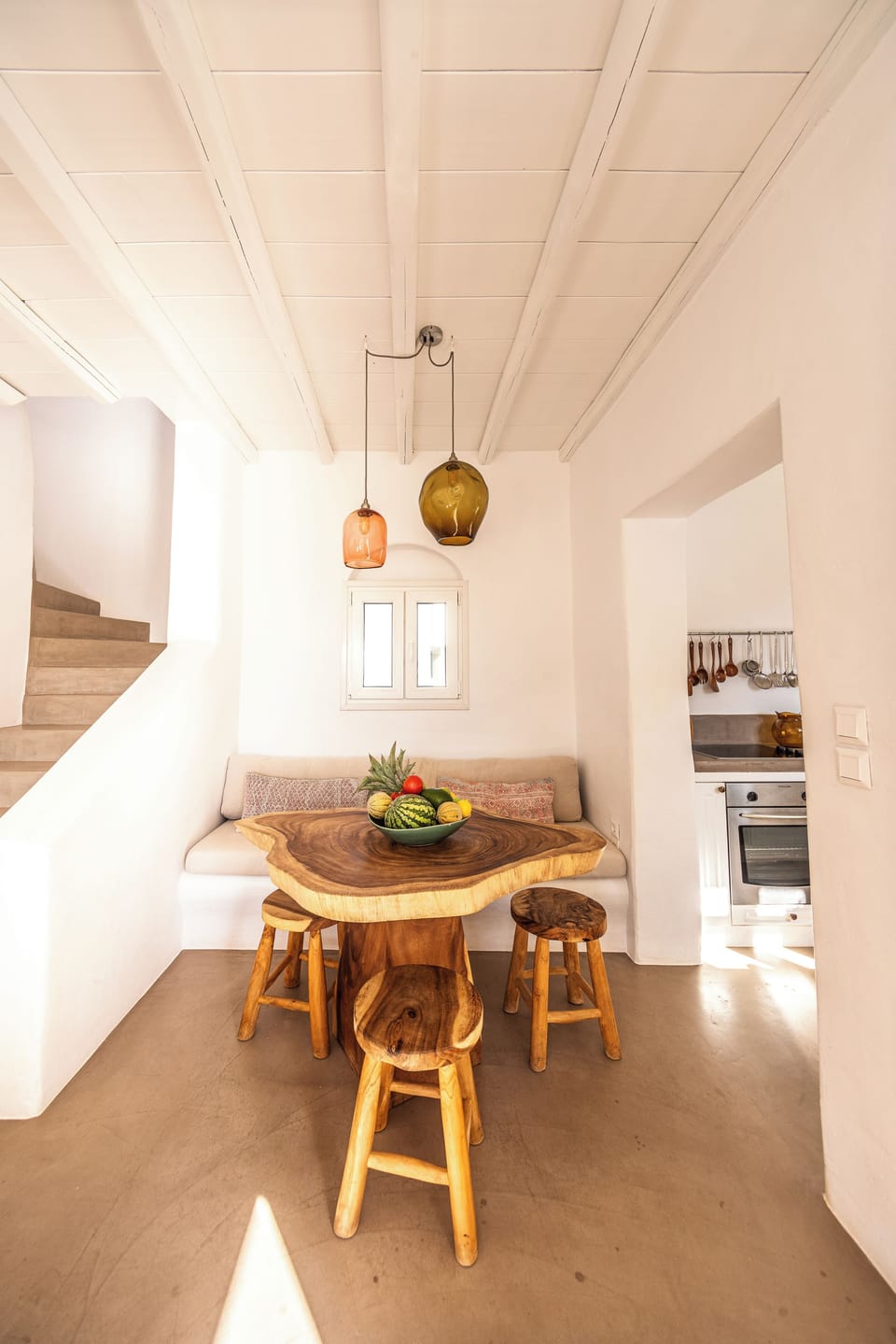 Breakfast table aspect