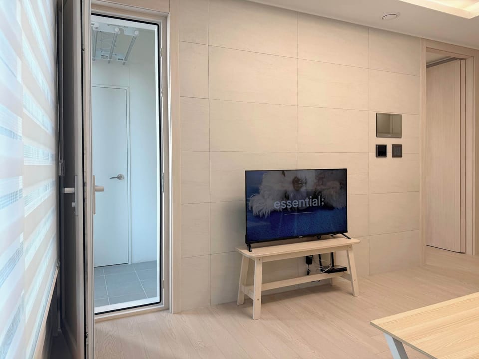 TV