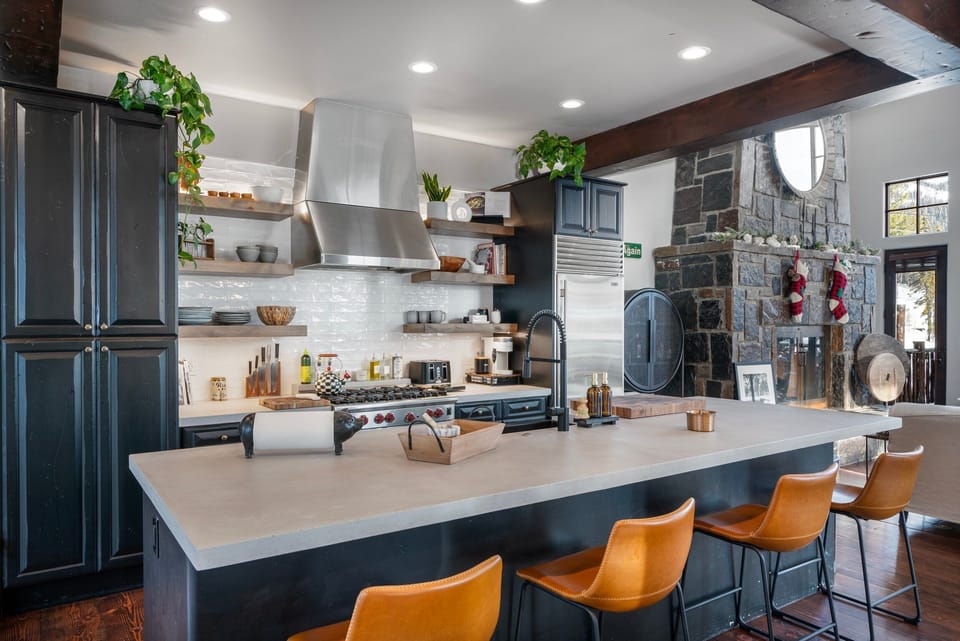 Bar Seating for Four-people | Main Level