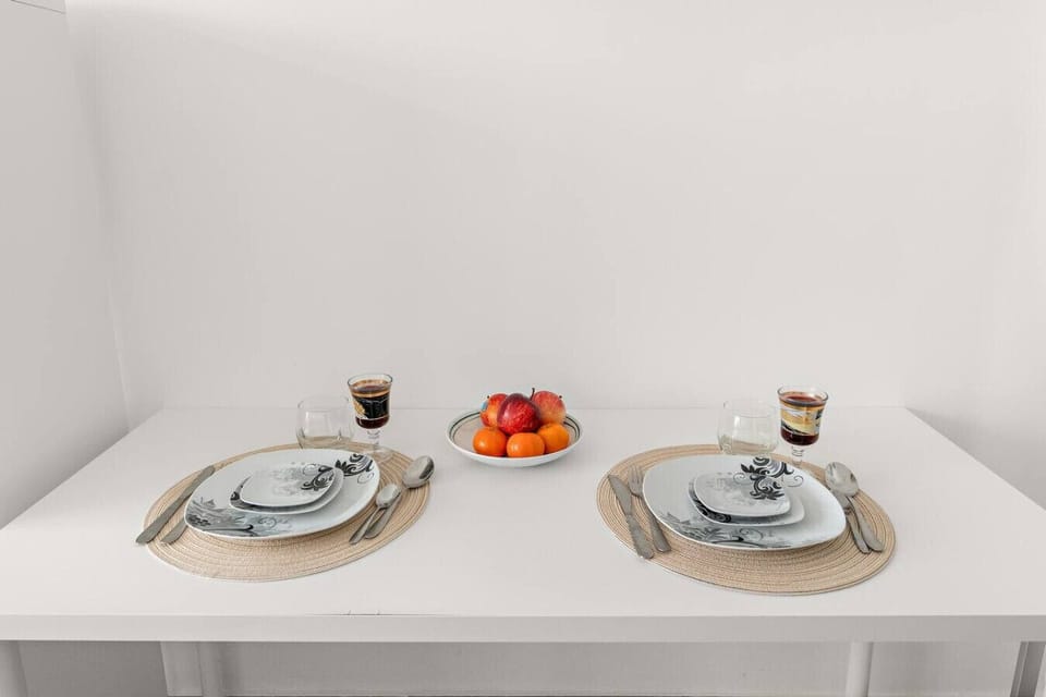 Dining Area: Discover elegant dining with vibrant views and tasteful decor! Perfect for gatherings!