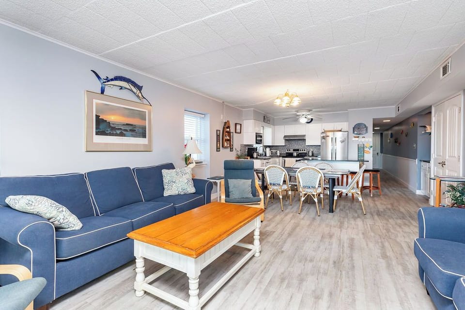LIVING-AREA