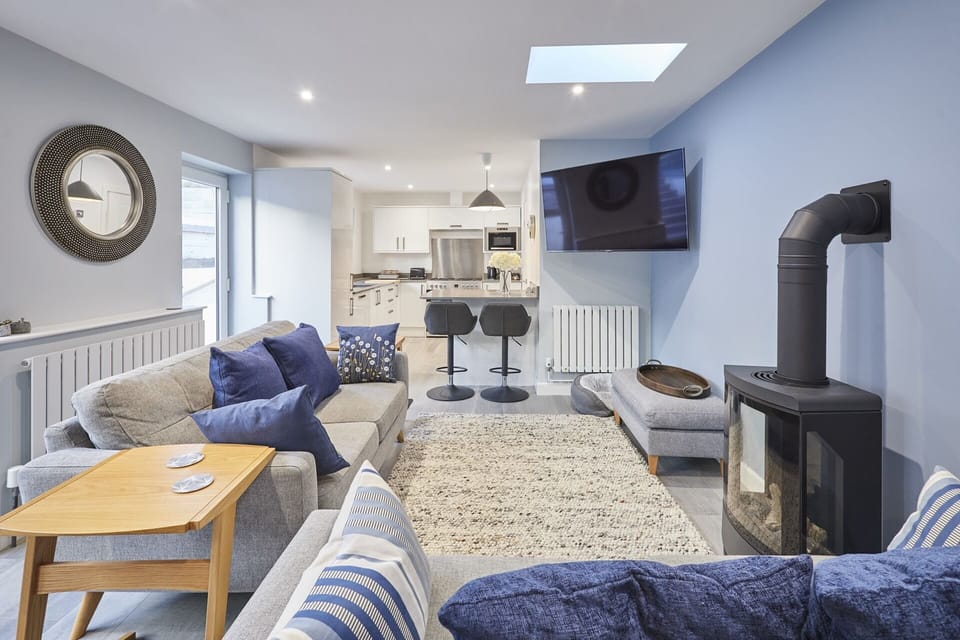 Harrow Bothy, Tweedmouth - Host & Stay