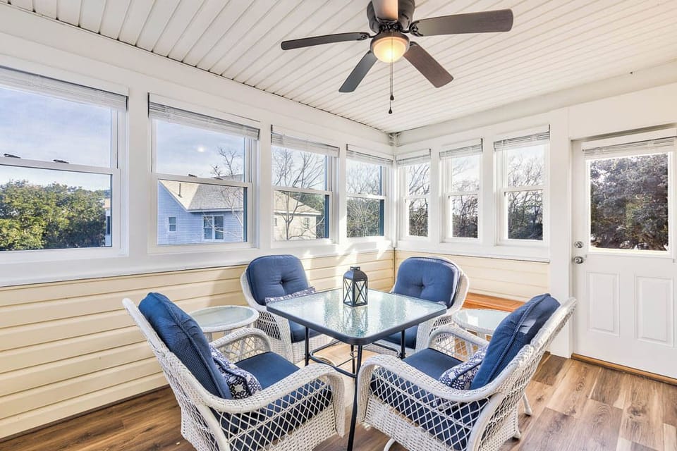 Top-Level Sunroom