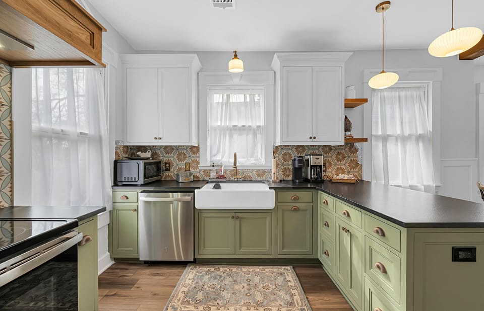 The perfect place to whip up a meal for you and your guests, or to grab a snack!