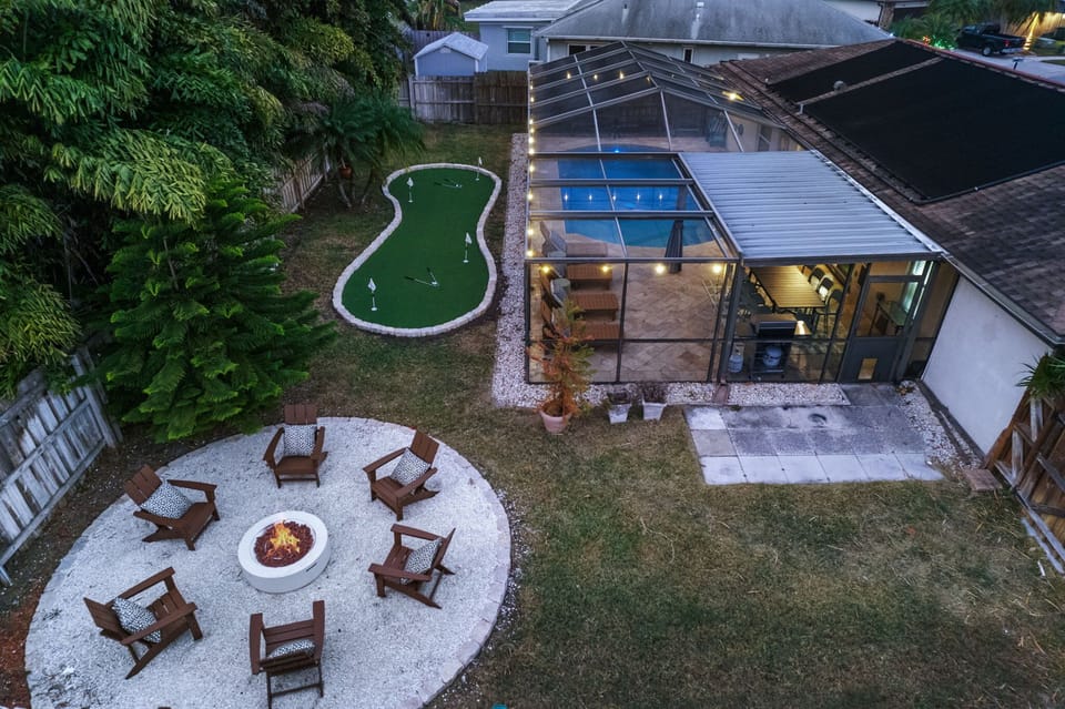 Find your home away from home in our luxurious Florida retreat, where comfort meets adventure and there’s something for everyone to enjoy!