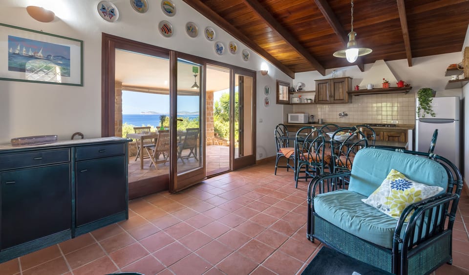 ClickSardegna Villa Julia ad Alghero, vista mare per 6 persone con piscina 