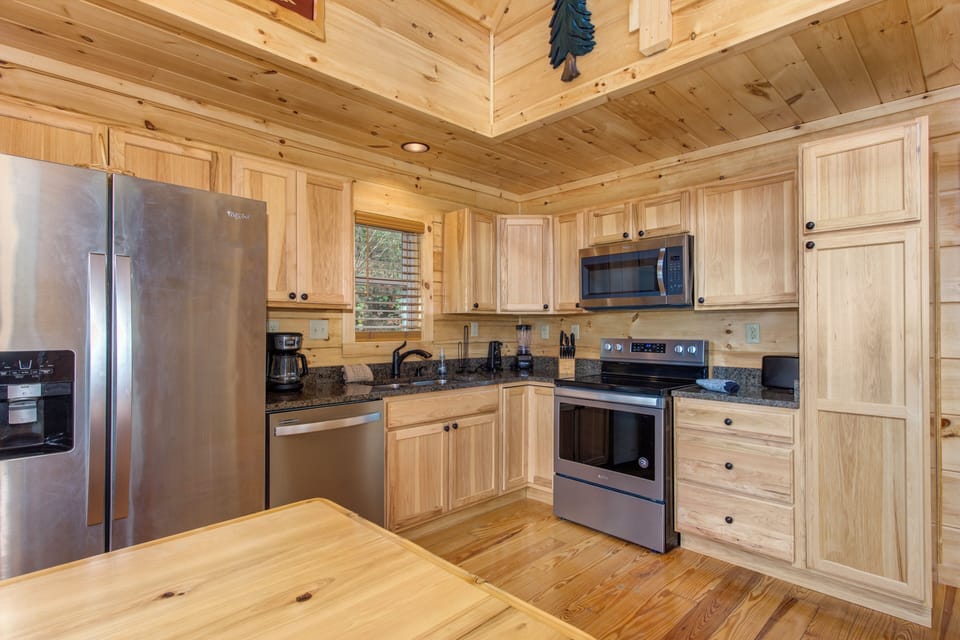 Full Kitchen
