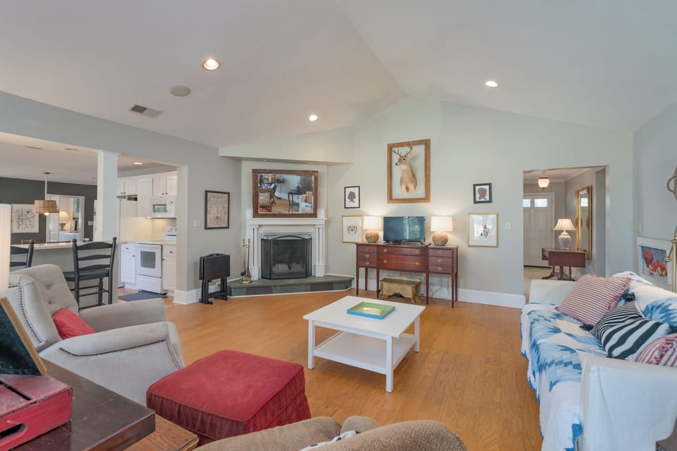 Family room flows into the kitchen