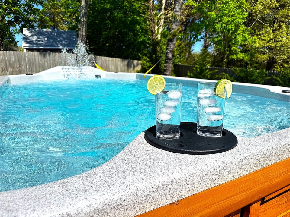 Heated Spa Pool 9'W x 15'L x 4'Deep.  Temp Range 80-106 Degrees