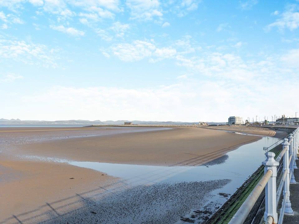 Surrounding area | Pier View - Eden Bay Serviced Apartments, Morecambe
