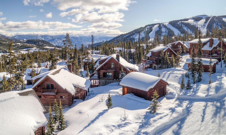 Outside view of Powder Ridge 7