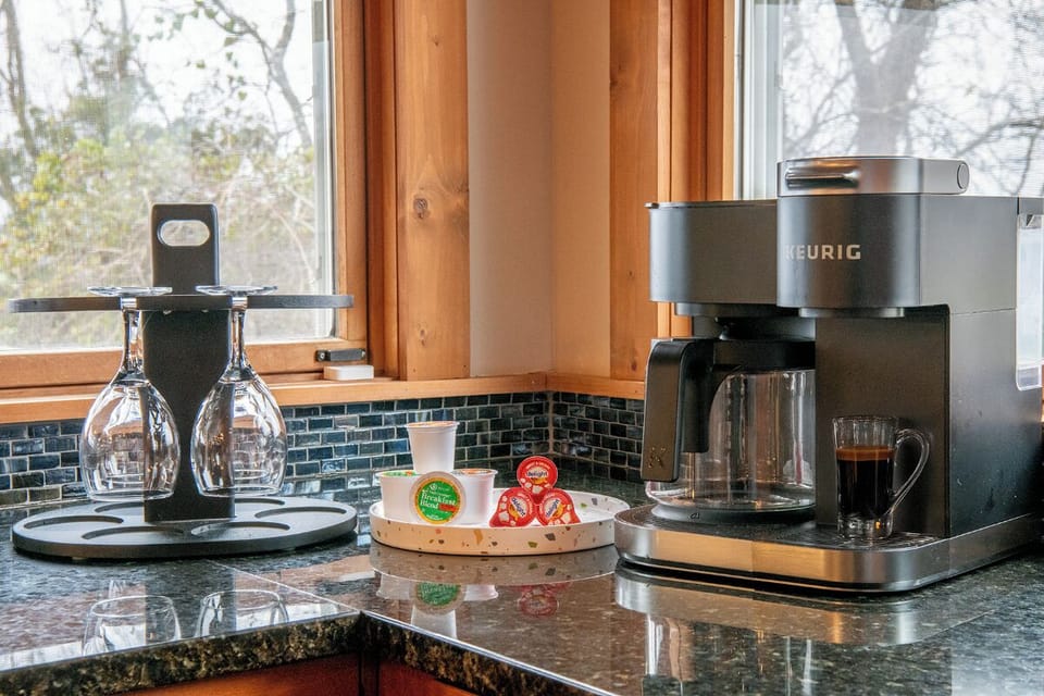 Kodak Moments' main level kitchen