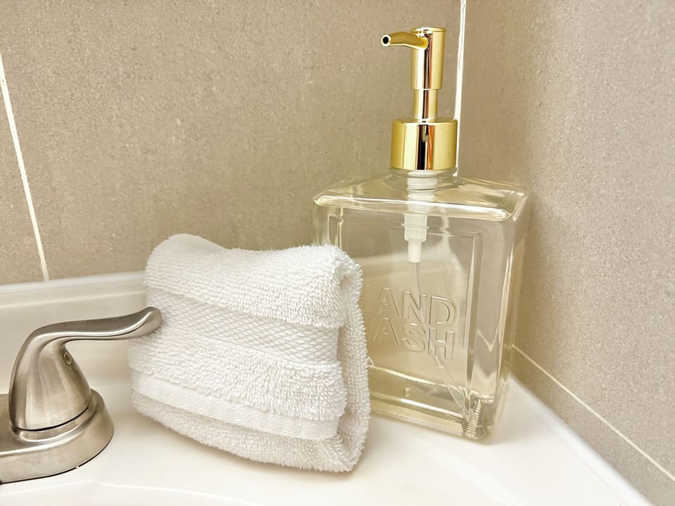 Bathroom amenities