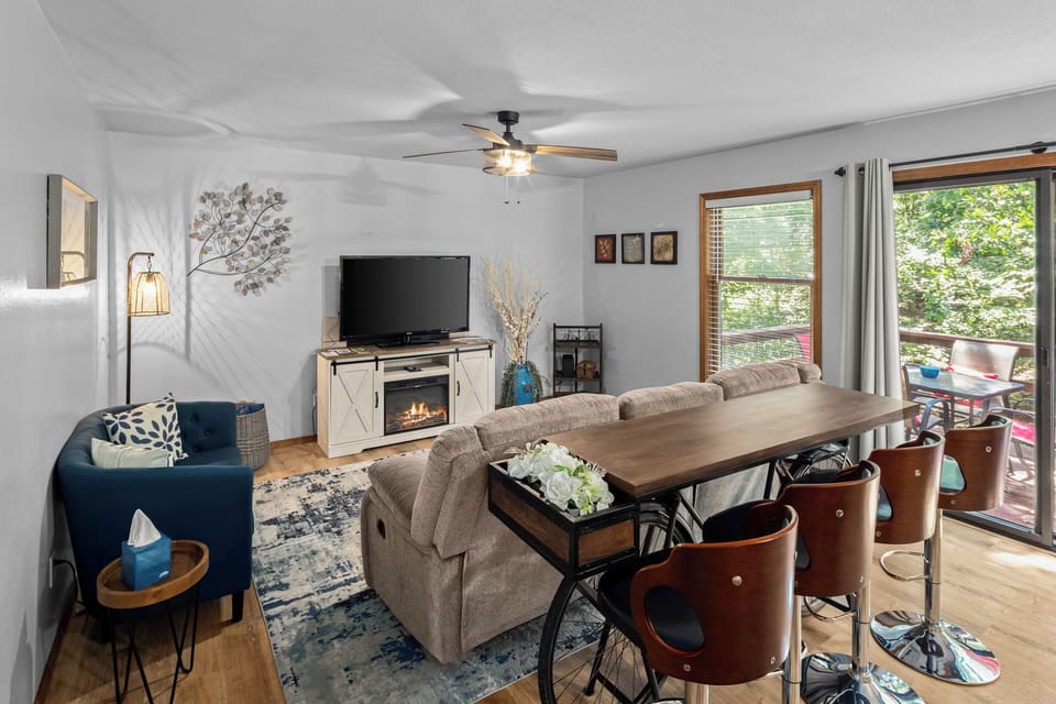 Living room with smart TV for streaming from your own accounts!