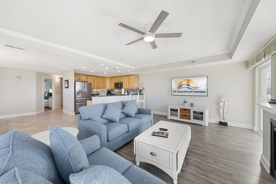 Living Room (3)