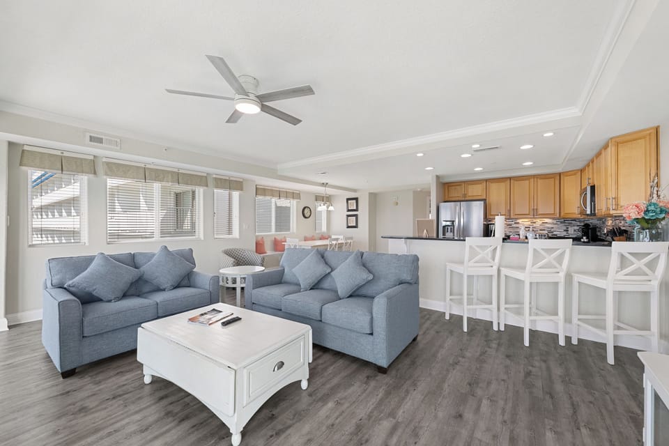 Living Room (4)