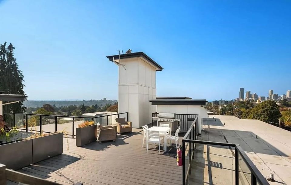 Rooftop with BBQ