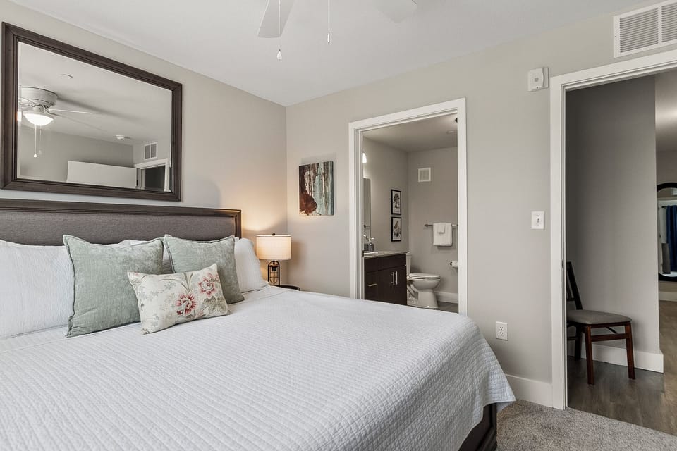King Bedroom 3