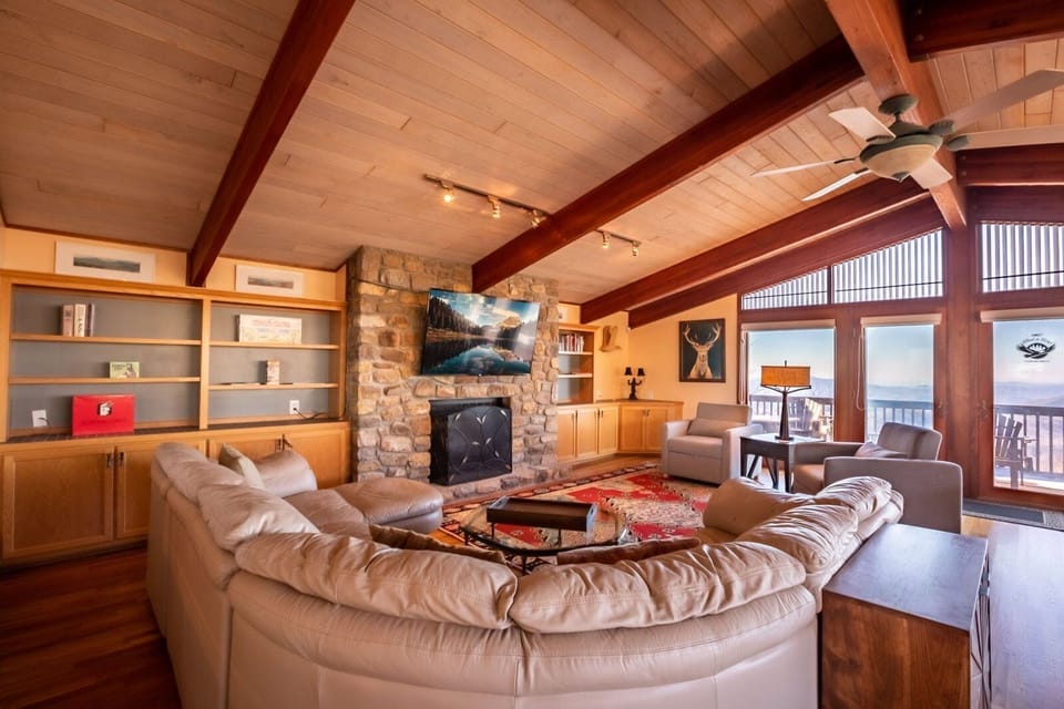 Welcome to Pinnacle Ridge Sunrise Sunsets!