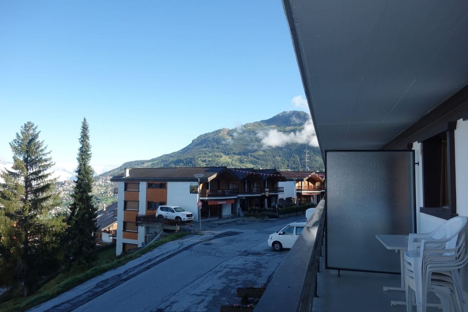 Surroundings [summer] (1-5 km)