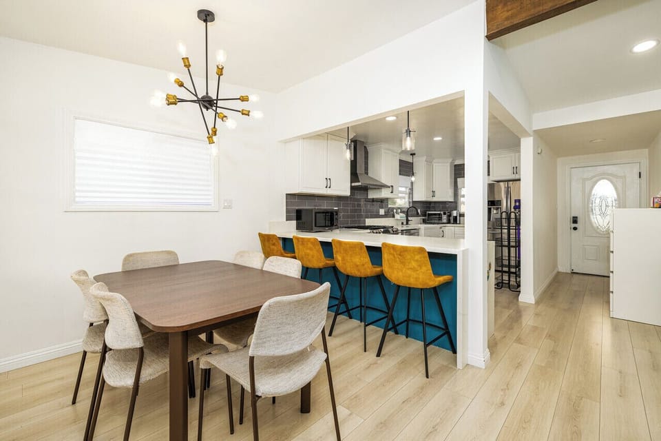 Dining area and bar seating
