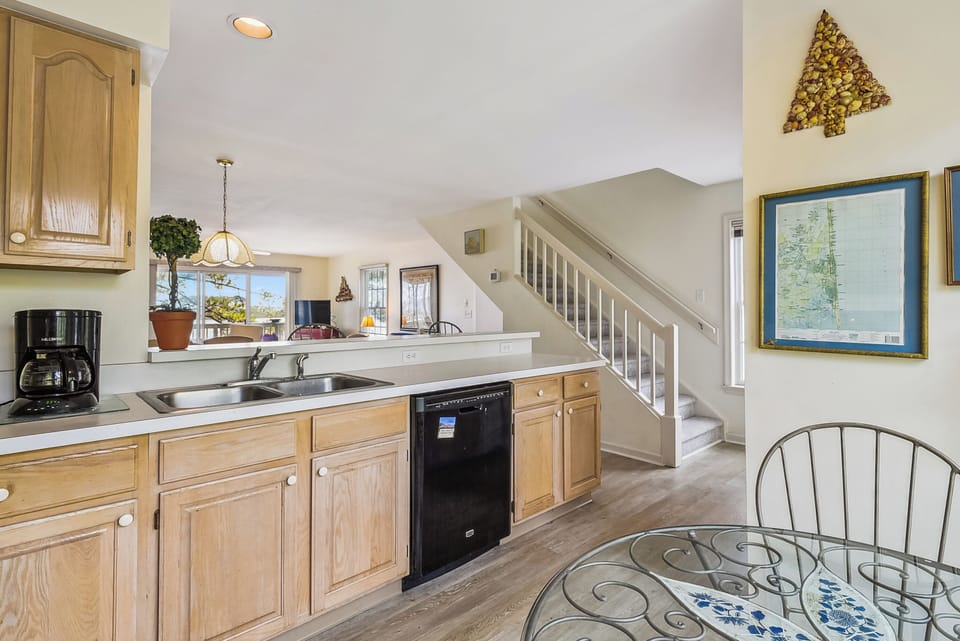 Main Level,Kitchen,