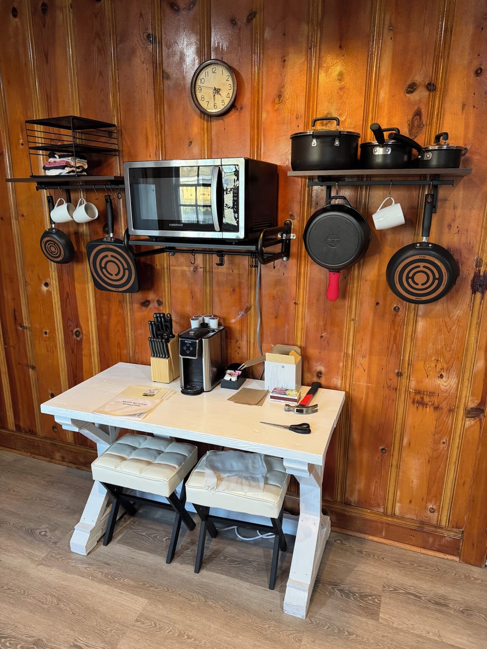 breakfast table in Kitchen