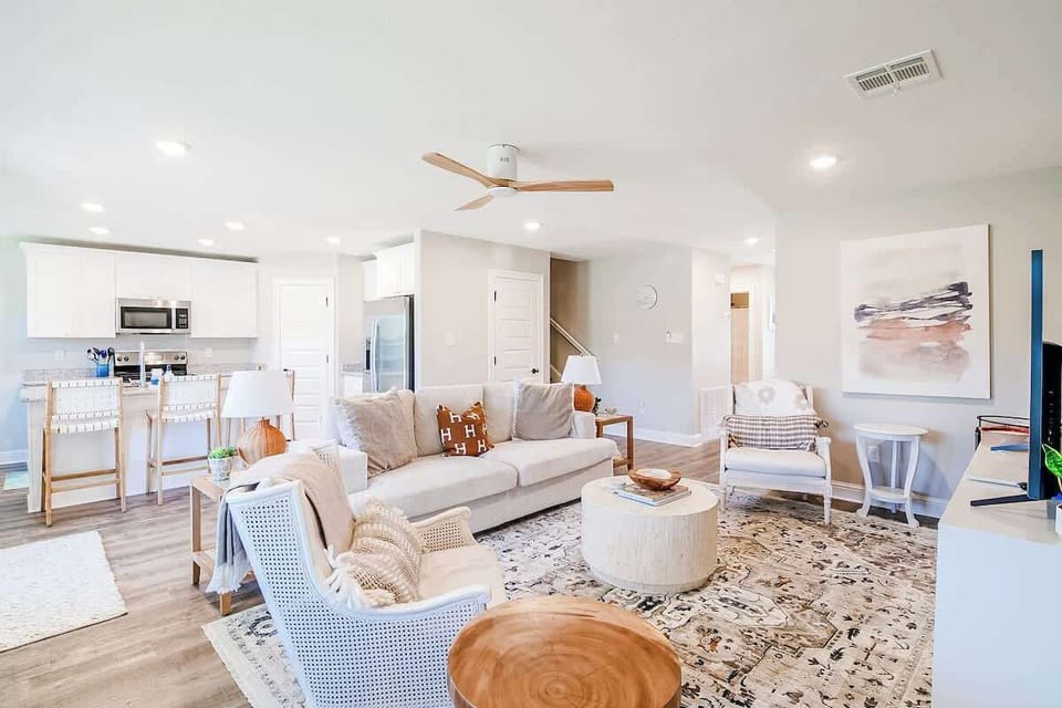 Living and Kitchen