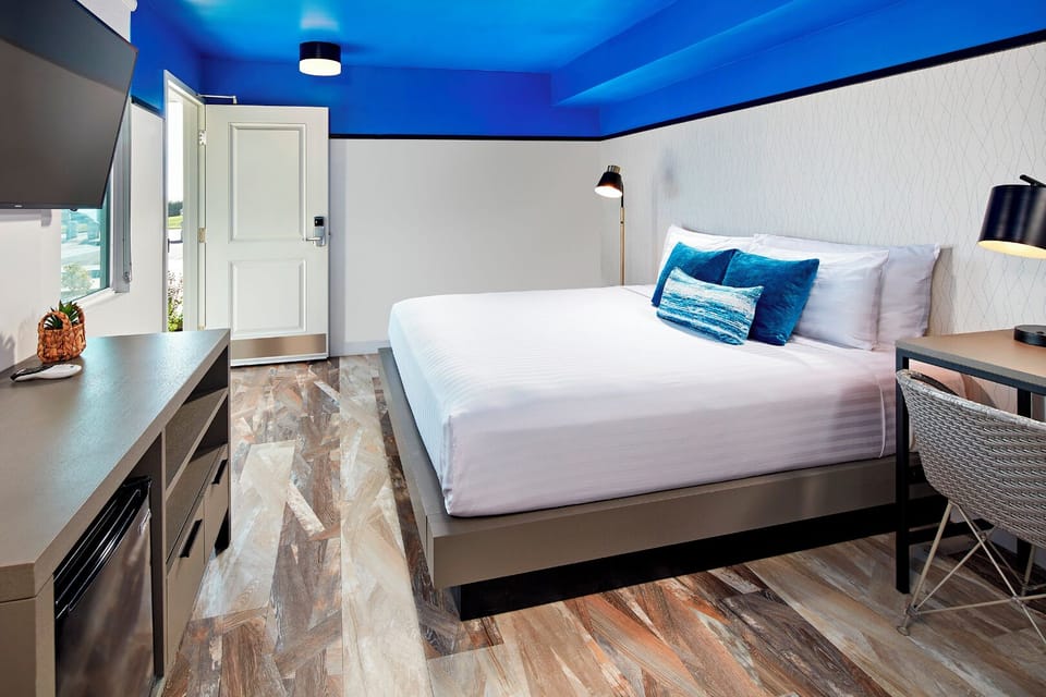 King bed