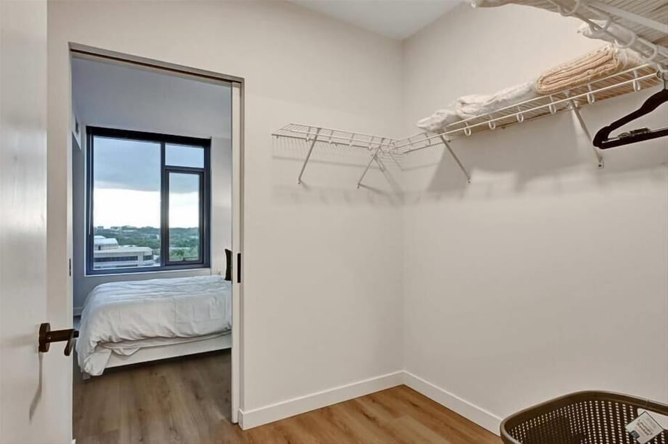 Herndon/Reston Reston 1 Bedroom Bedroom 1 Closet