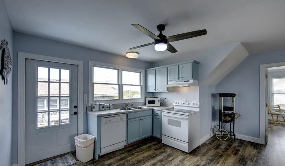 Kitchen 2 Top Floor