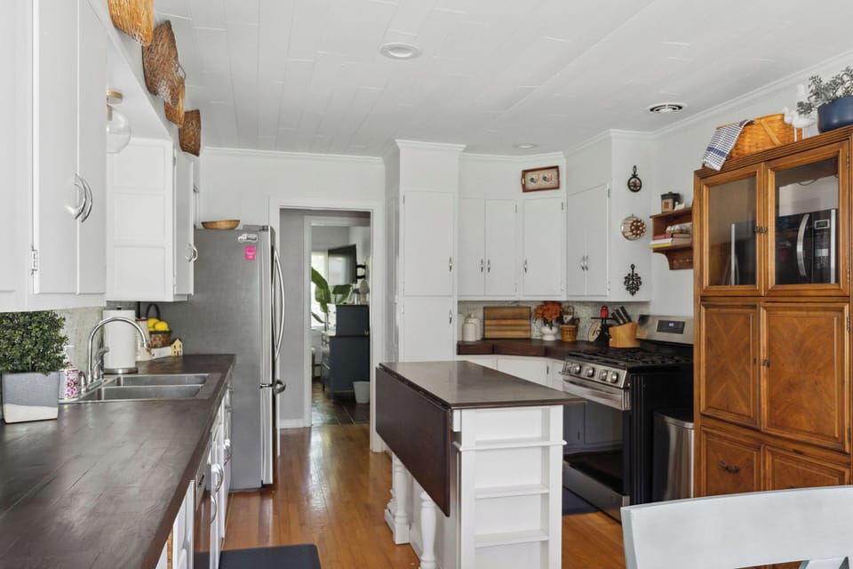 Enjoy the perfect balance of charm and functionality.

