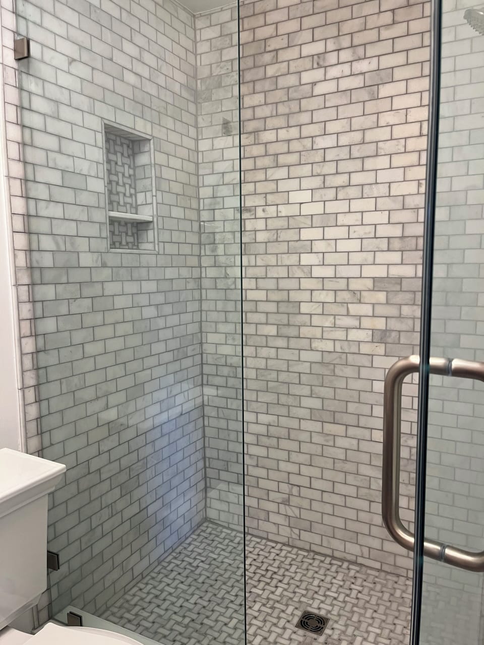 Suite 8: Queen bed, marble bath with glass enclosed shower, shares semi-private balcony with Suite 7 & 9, 50" Smart TV