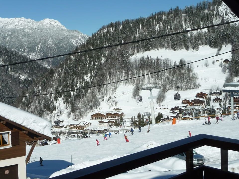 Snow and ski sports