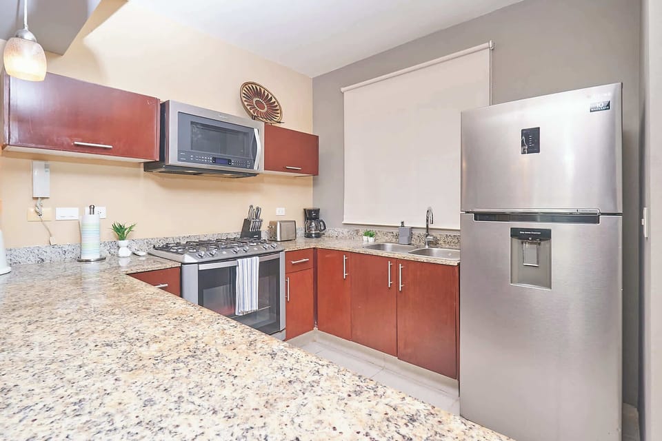 Fully equipped kitchen. Everything you need to cook.