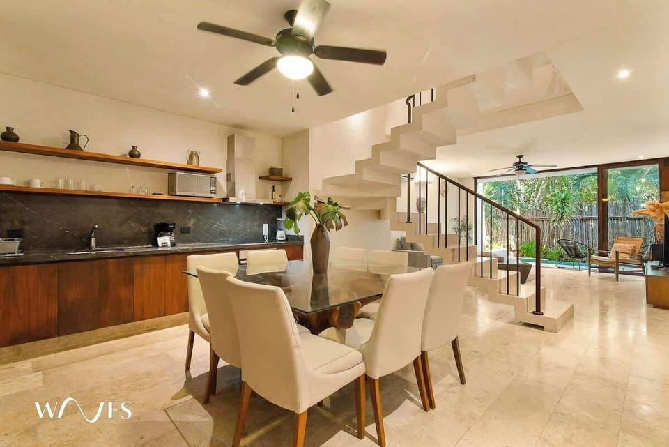 Spacious Dinning Area