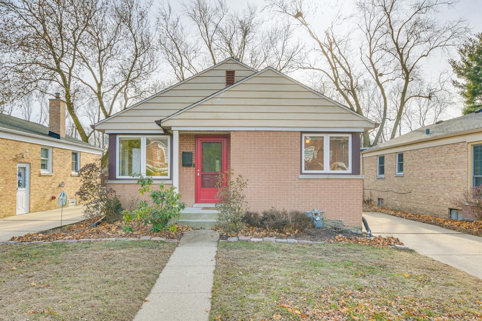 House Exterior | Fenced Backyard | Grill