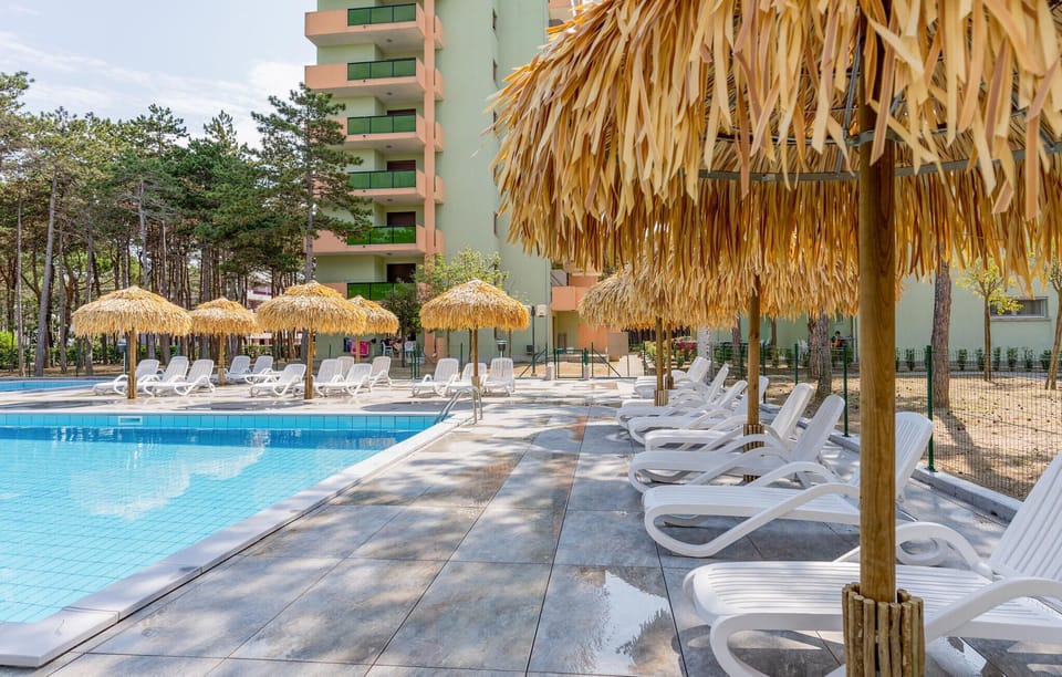 pool