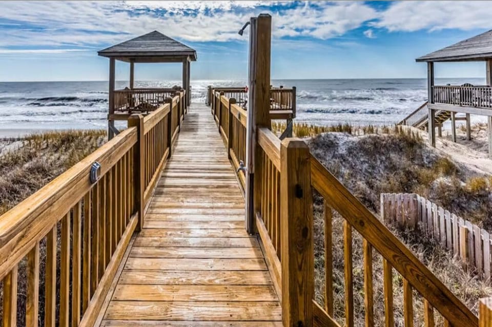 Private deck and outdoor shower