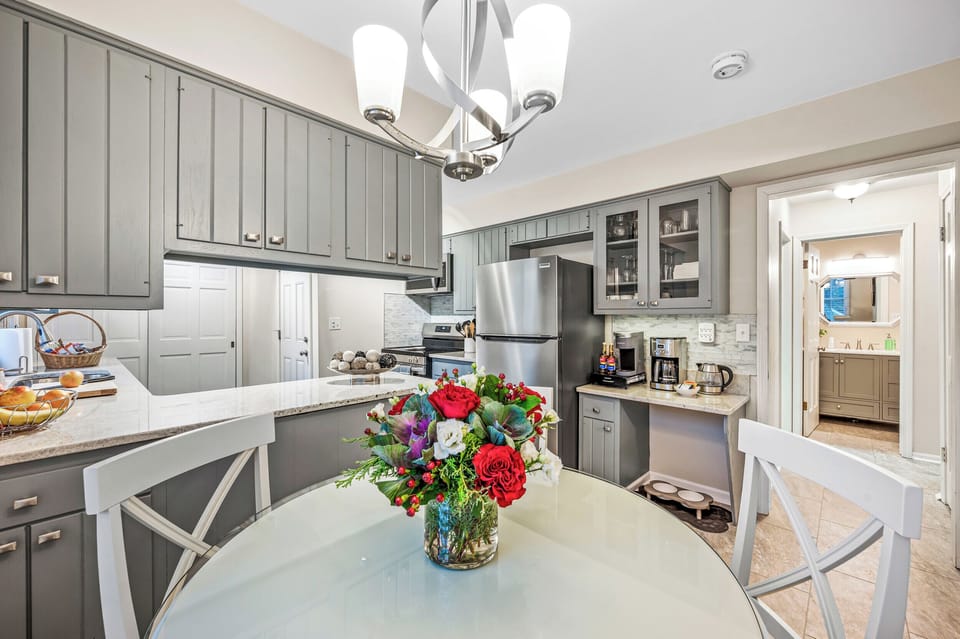 Kitchen table seating for 4