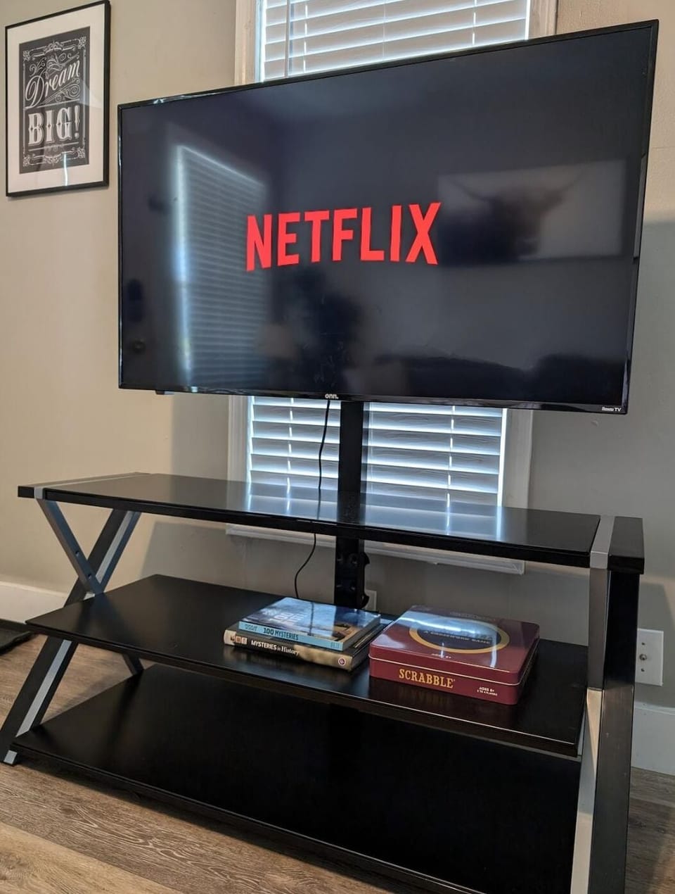 50" Roku TV (streaming platforms provided via WIFI, no cable/satellite)