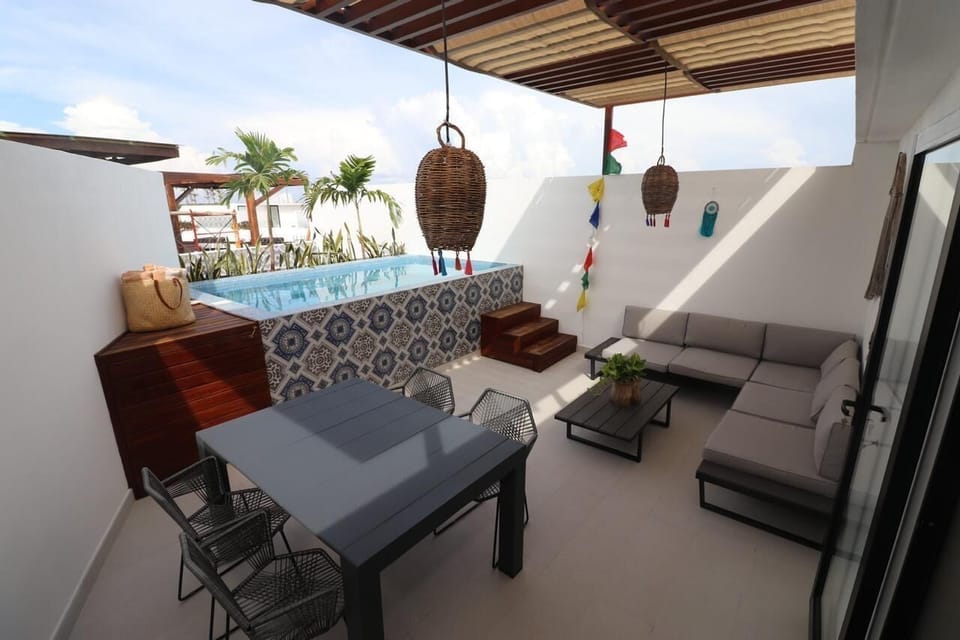 PRIVATE ROOF TOP