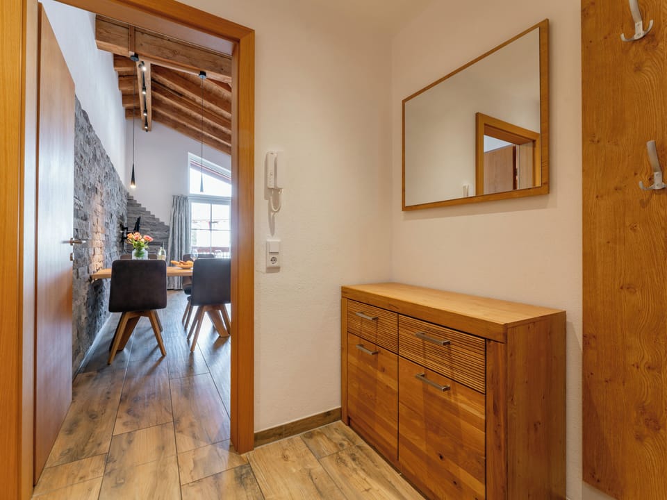 Entrance / Reception
