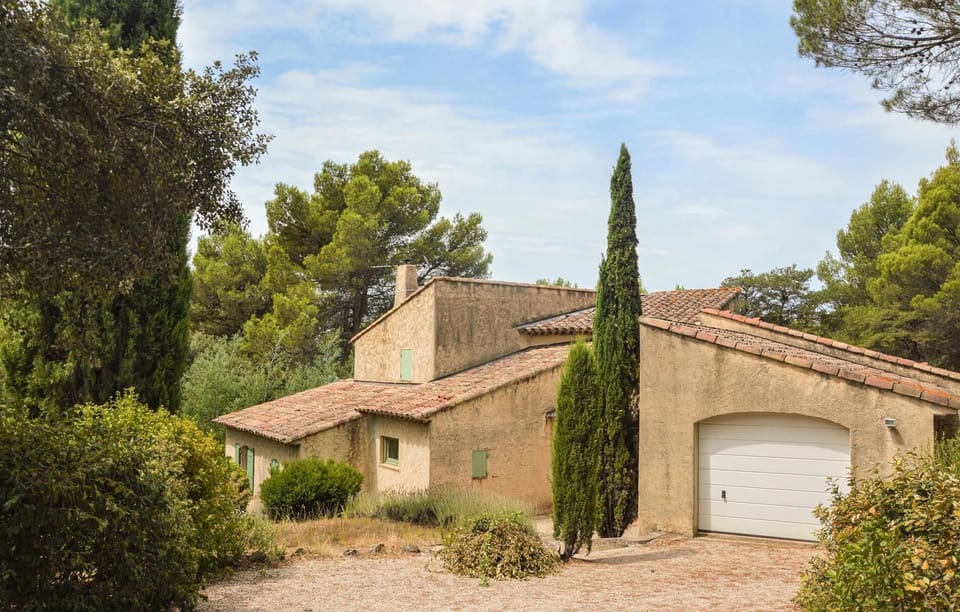 826273i Lovely home in La Tour DAigues La Tour dAigues