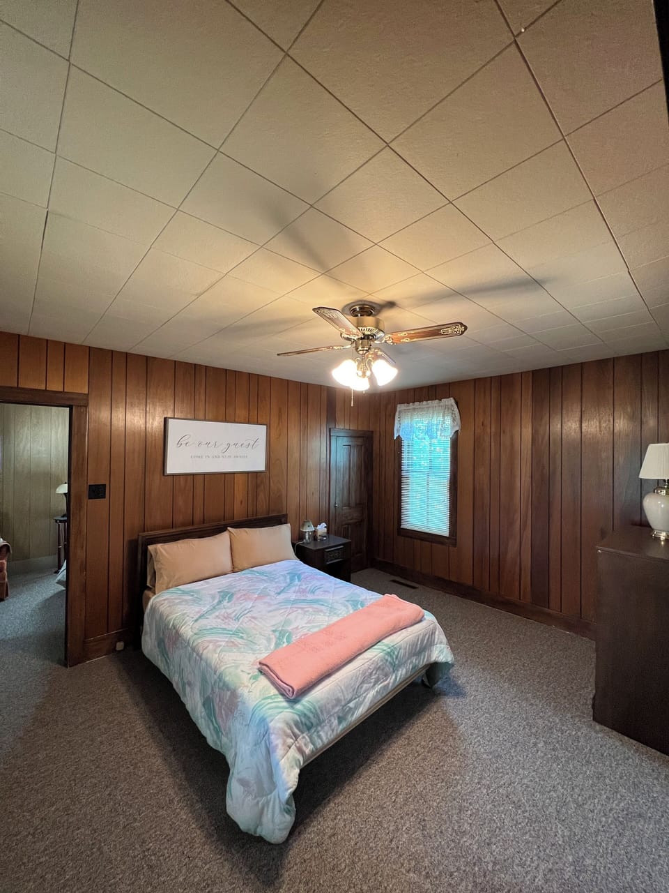 Bedroom 1 - Double Bed