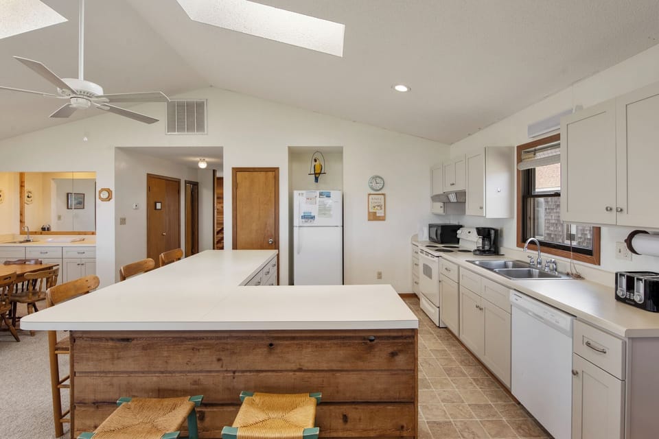 SN0623: Gillespie Cottage | Top Level Kitchen